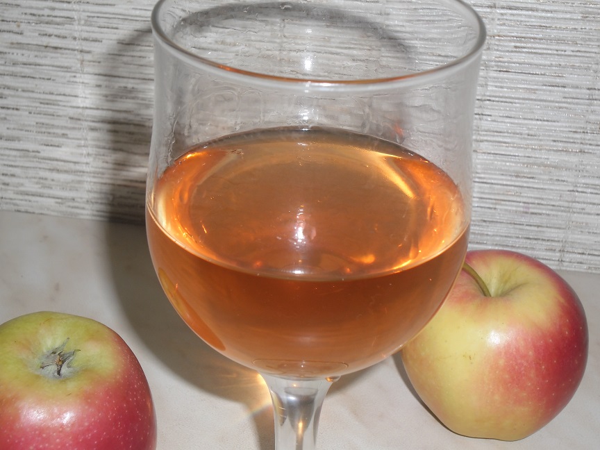 Рецепт приготовления домашнего вина из яблок